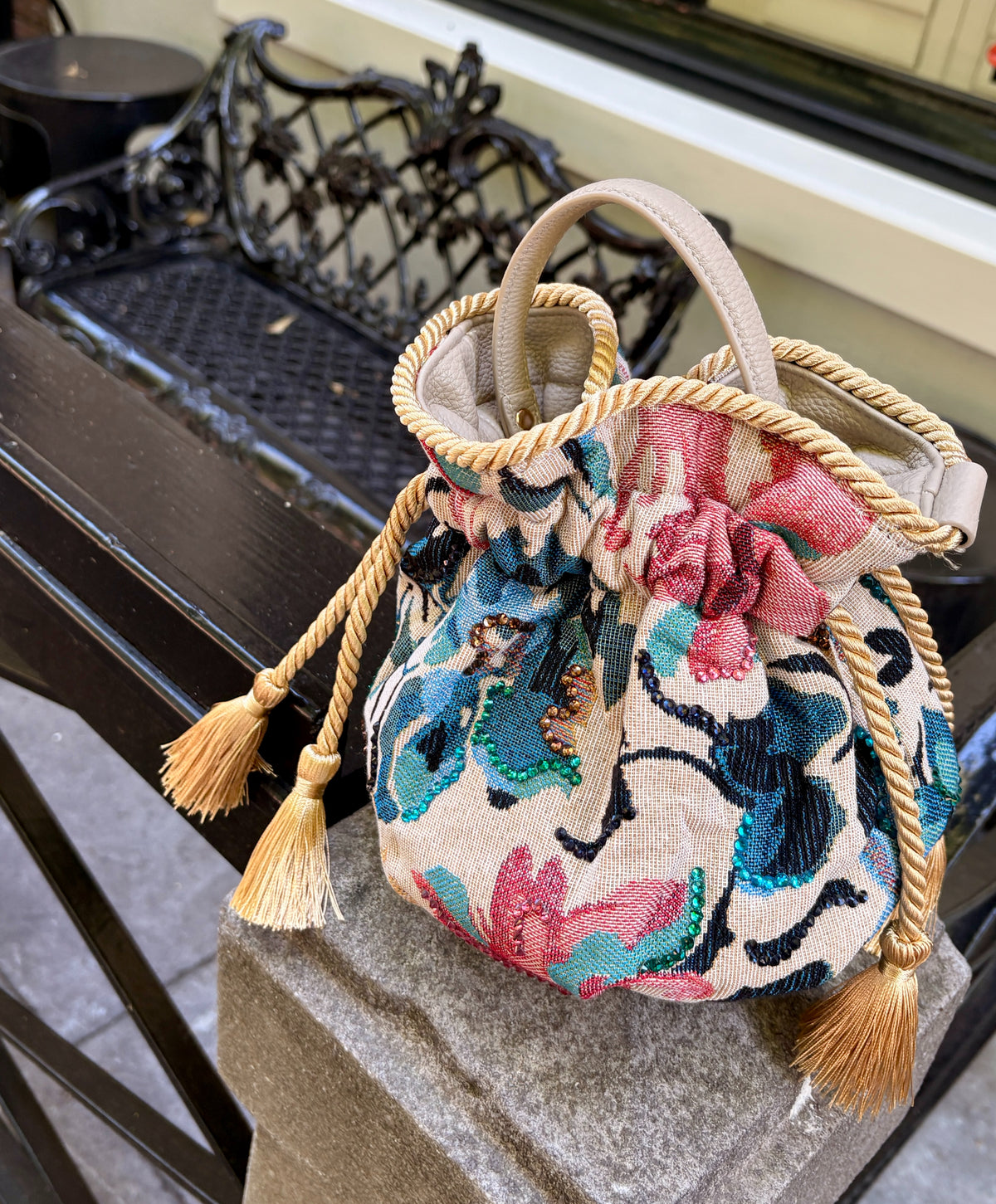 The Floret Bucket Bag — Éclat Version