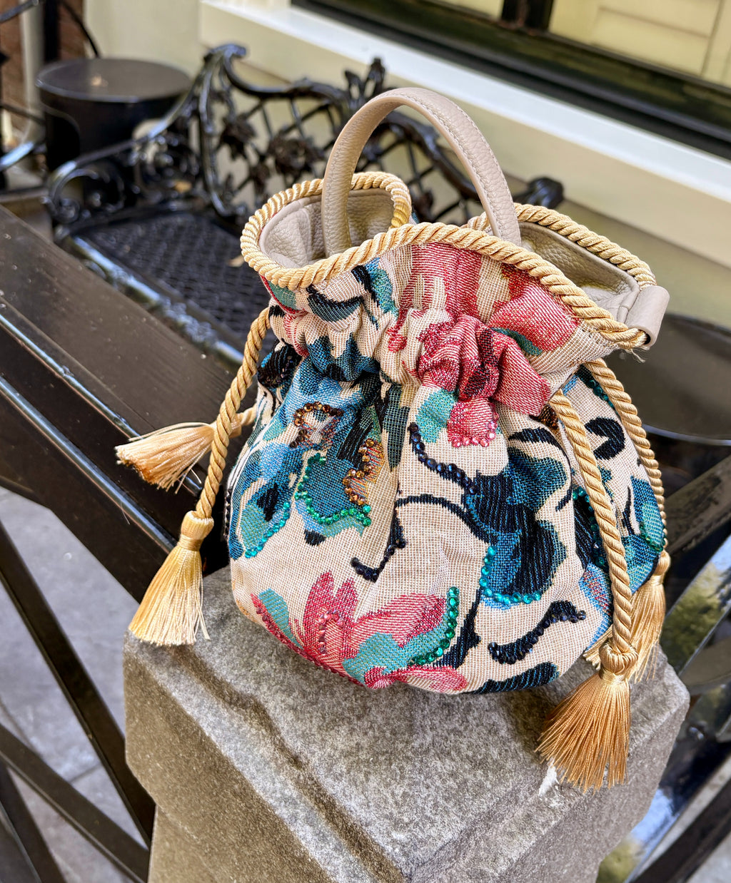 The Floret Bucket Bag — Éclat Version