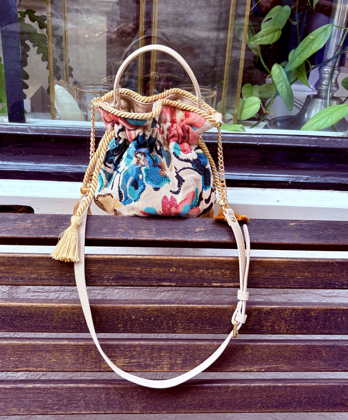 The Floret Bucket Bag — Éclat Version