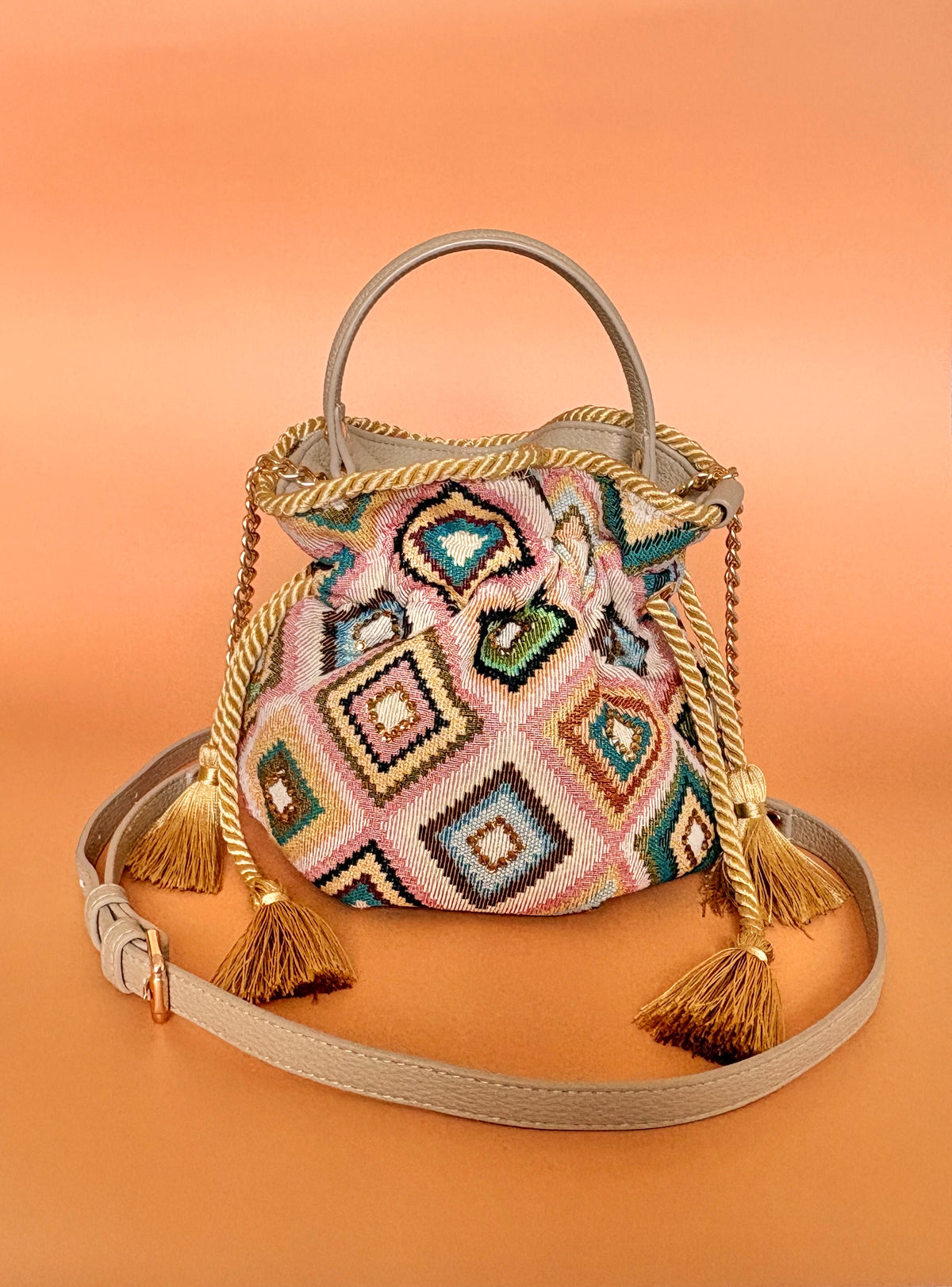 The Marquise Bucket Bag — Éclat Version